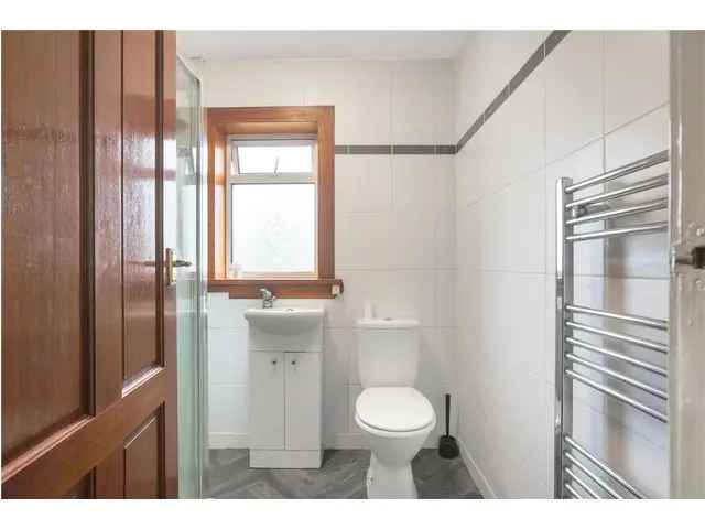 2 Bedroom Terraced House for Sale in Eastfield Rutherglen