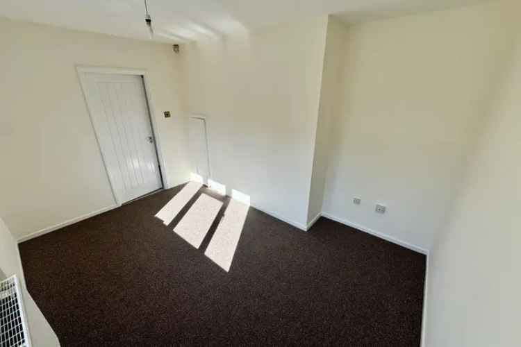 3-Bedroom House Near Russells Hall Hospital - Zero Deposit Guarantee