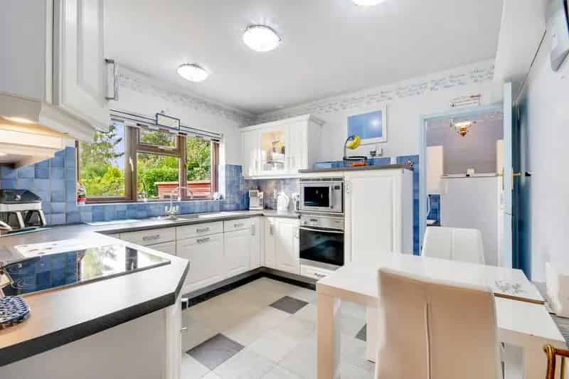 3 Bedroom Bungalow For Sale