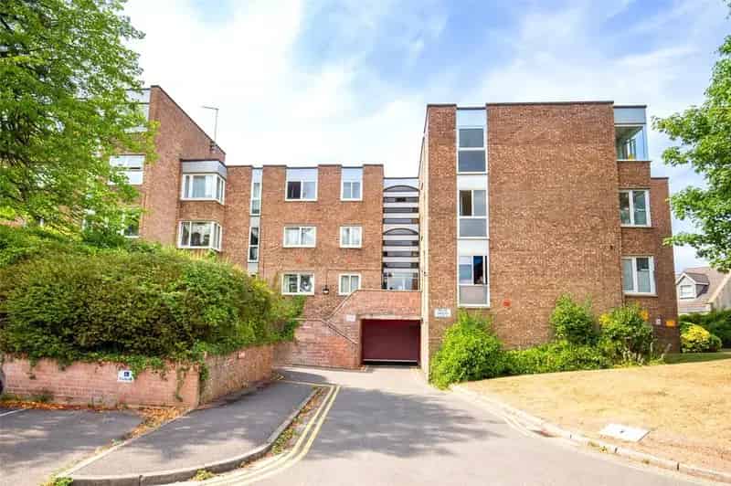 2 bedroom apartment for sale