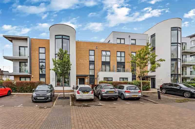 1 Bedroom Apartment to Rent Near City Centre