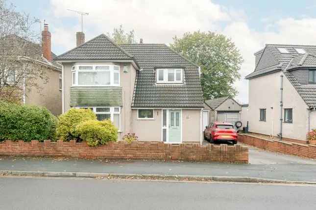 3 Bed Detached House for Sale in Mangotsfield Bristol