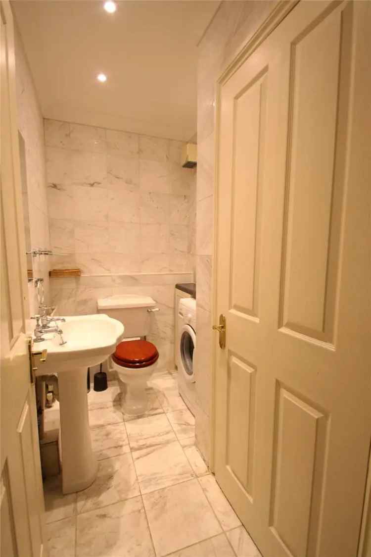 4 Bedroom House to Rent in London