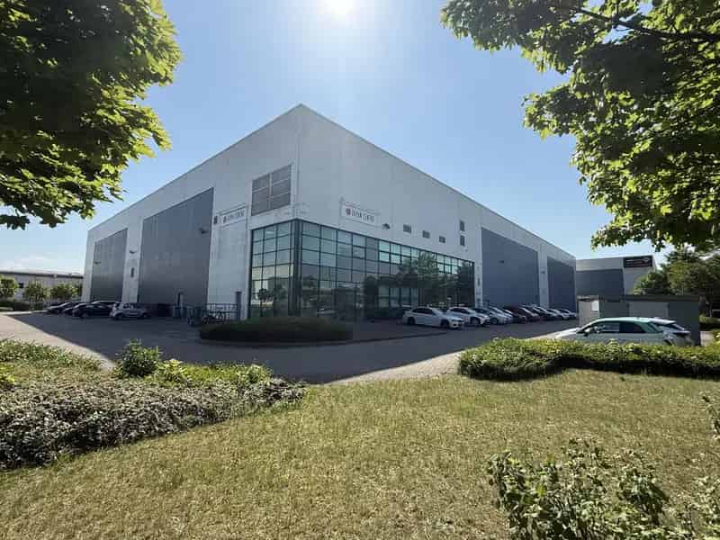Warehouse Industrial Unit Park Royal 10m Clear Height 800 KVA Power