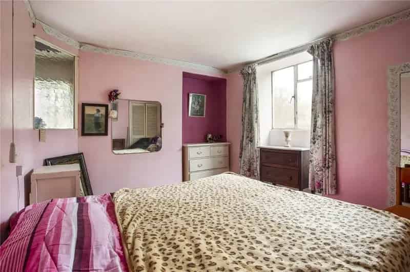 5 Bedroom Detached House - Huge Development Potential