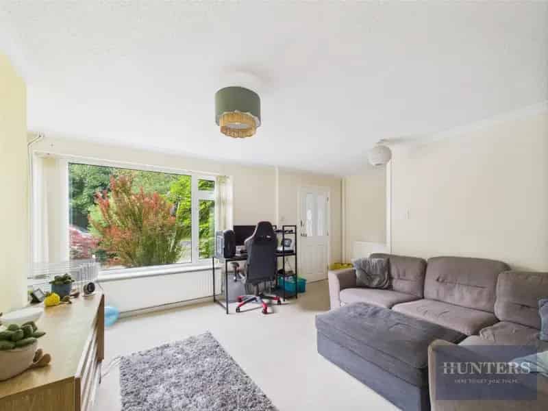 4 bedroom House
 For Sale