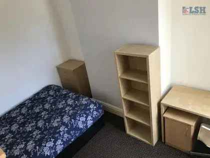 3 Bed House 21m2 Near City Centre and University