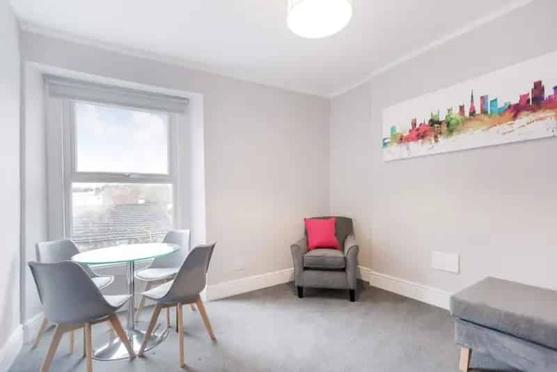 2 Bedroom Flat to Rent