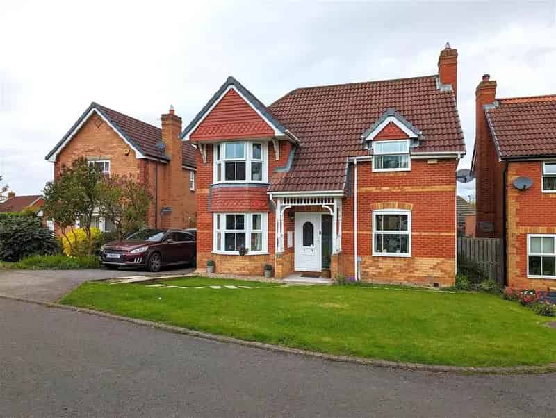 3 bedroom detached house for sale