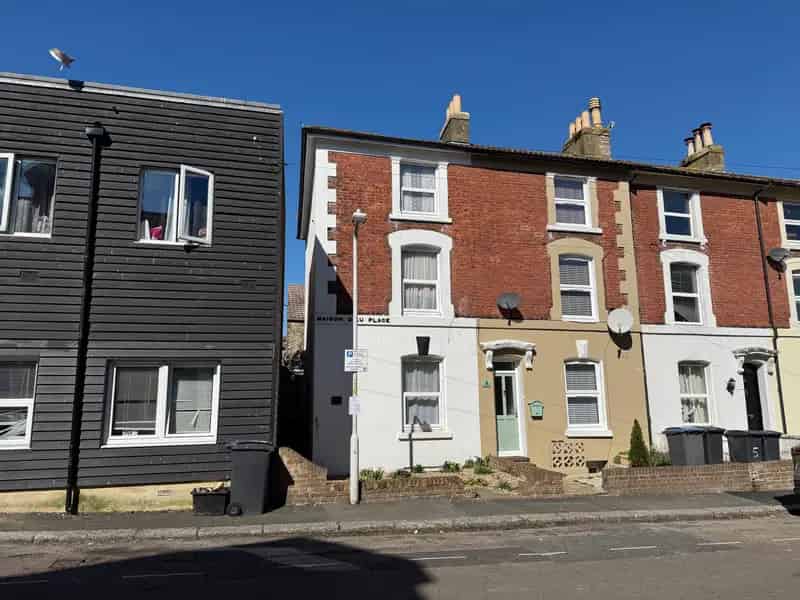 Three-Bedroom House in Dover Needing Improvement