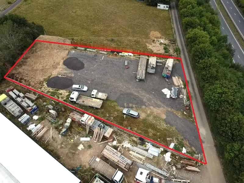 Large Secure Yard for Business Use - Planning Permission Required
