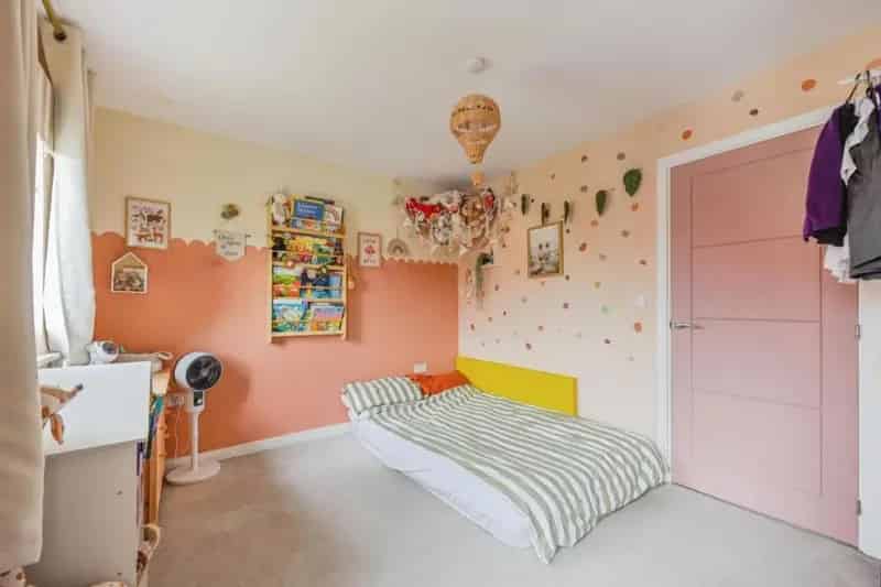 2 bed house for sale