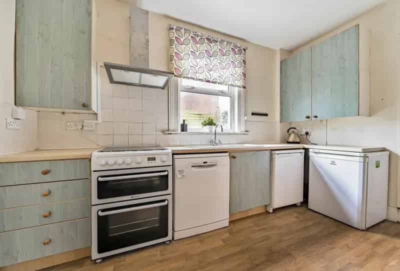 4 Bedroom House for Sale Bishopston Manor Road