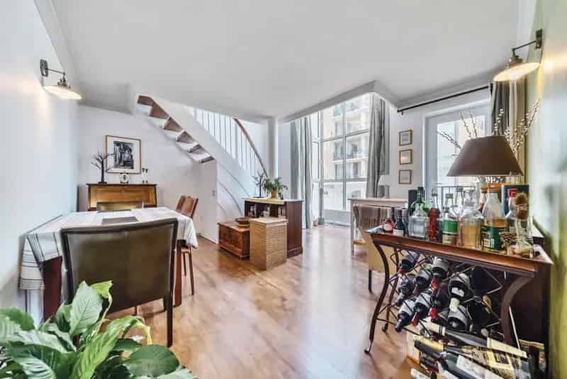 Three Bedroom Duplex Apartment Queen of Denmark Court
