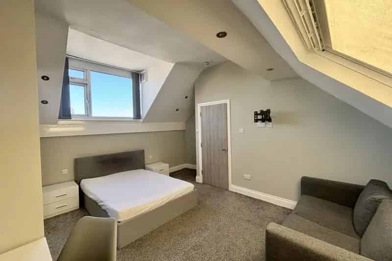 Modern Ensuite Room in Leeds LS9 - All Bills Included