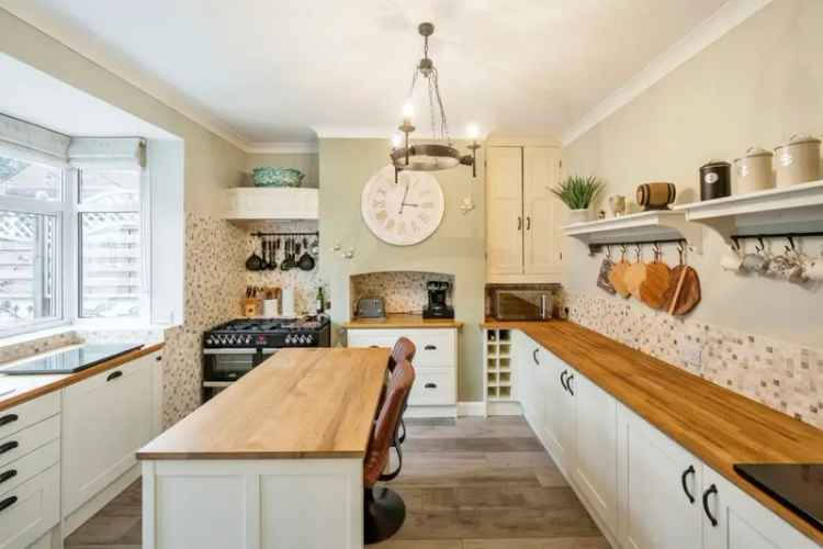 Four Bedroom Family Home with Double Garage