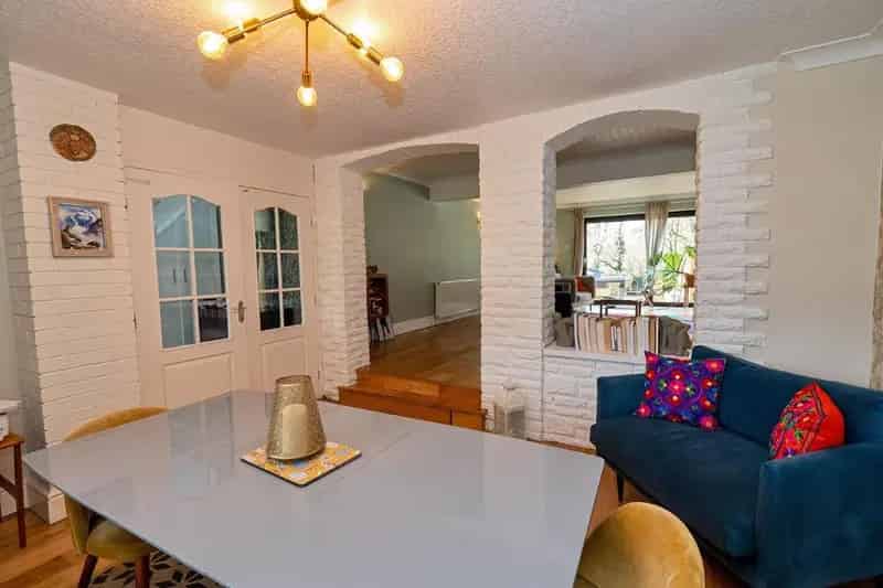 4 Bed Detached House for Sale