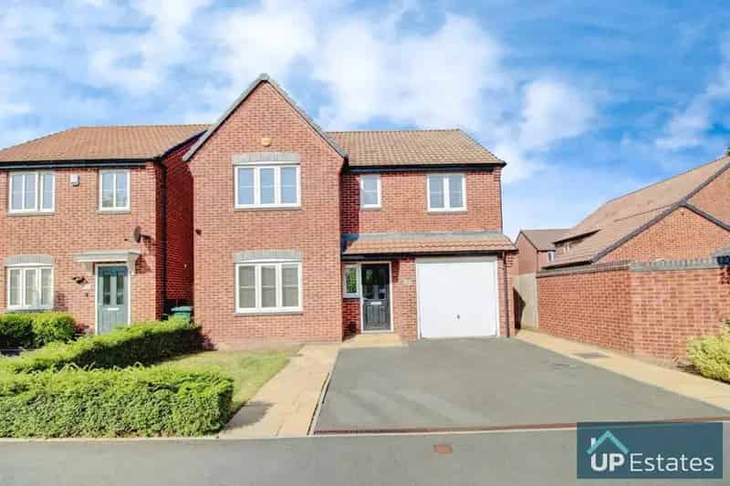 4 Bedroom Detached House for Sale