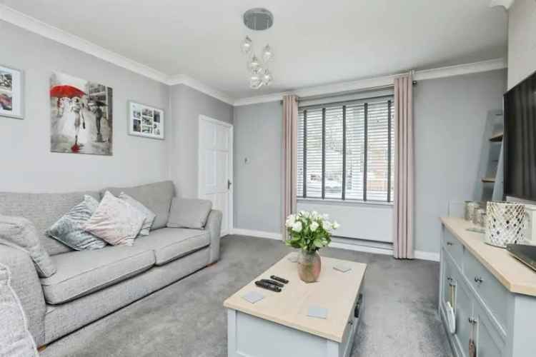 3 Bedroom End Terrace House with Off-Road Parking and Enclosed Garden