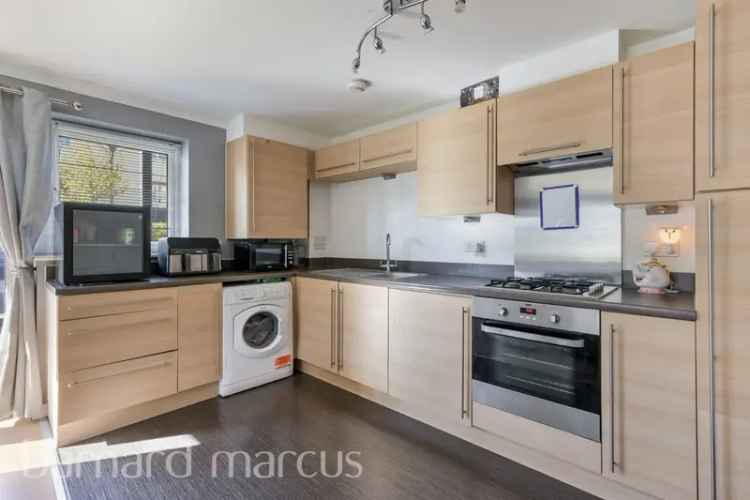 Two Bedroom Apartment Near Hayes Station - Ideal for First Time Buyers