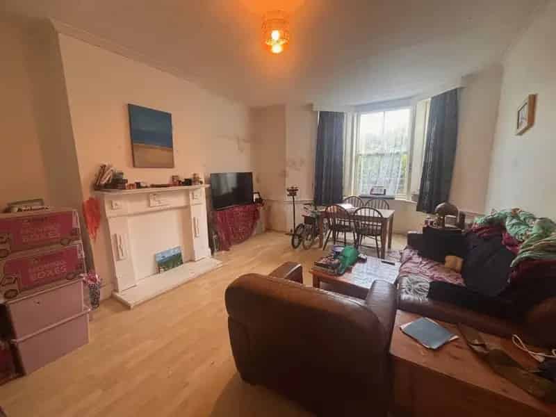 3 Bedroom Flat for Sale Scarborough North Yorkshire YO11