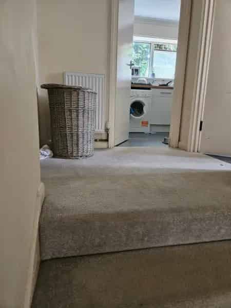 1 Bedroom Maisonette Near Station and School