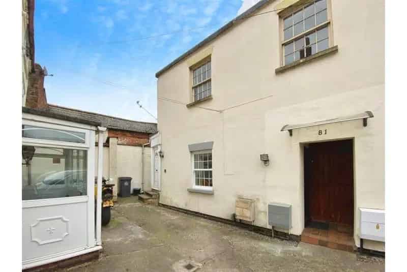 2 Bed Flat for Sale in Wem Town Centre - Investment Opportunity