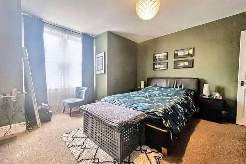 3 Bed Mid Terrace House for Sale