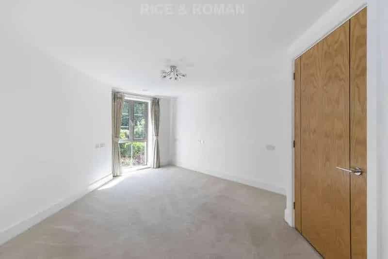 1 Bed Apartment for Sale in Liberty House Raynes Park
