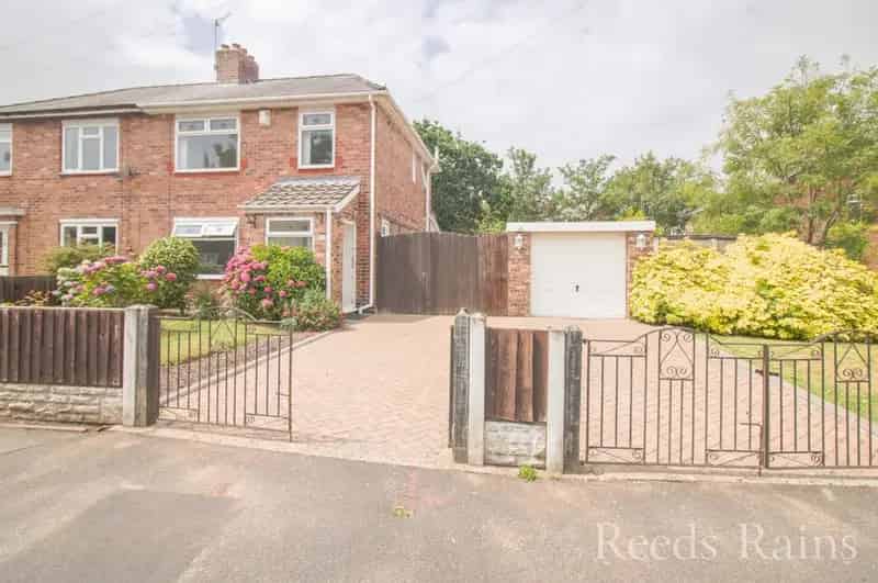 3 Bedroom Semi Detached House for Sale Ellesmere Port