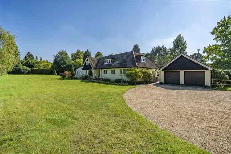 2 Bedroom Farnham Town Centre Cottage