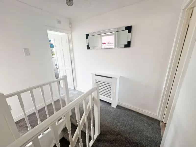 3 Bed Extended Detached House For Sale