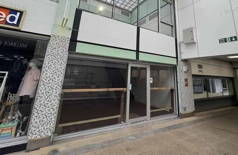 Commercial property For Rent , Bedford, England
