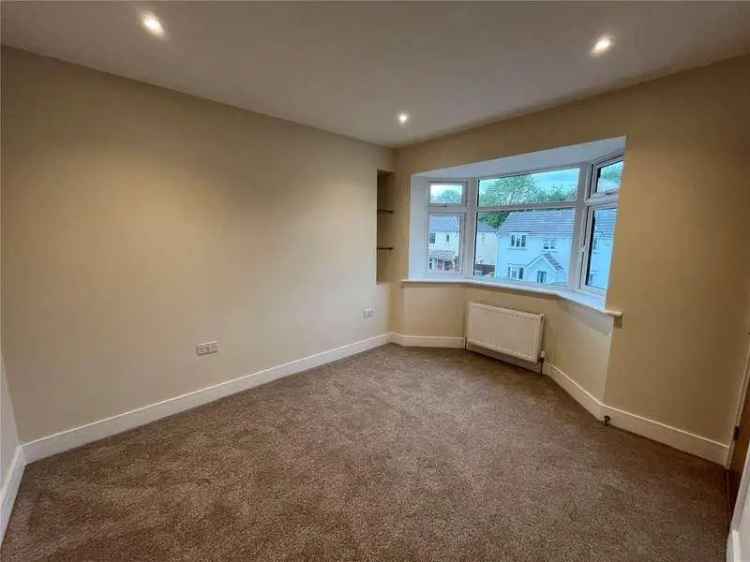 4 Bed House for Sale Modern Contemporary Interior Large Garden