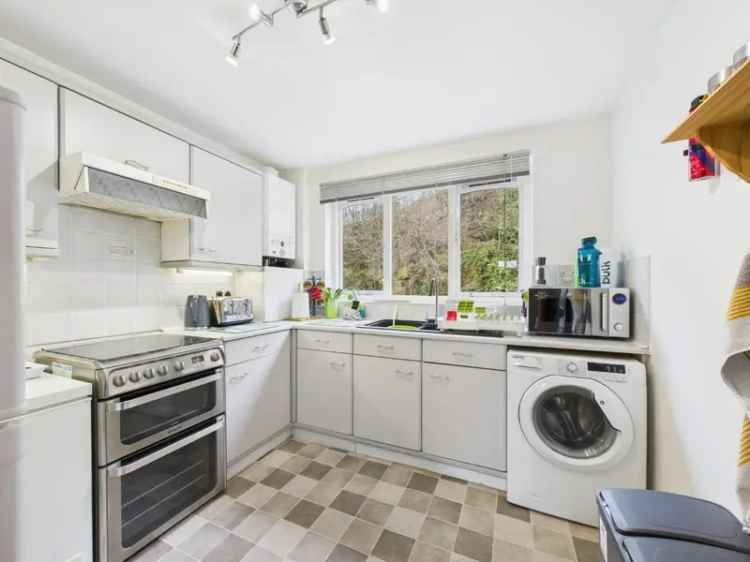 2 Bedroom Flat for Sale - No Chain