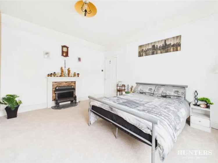 1 Bed Terraced Flat for Sale - Investment Opportunity