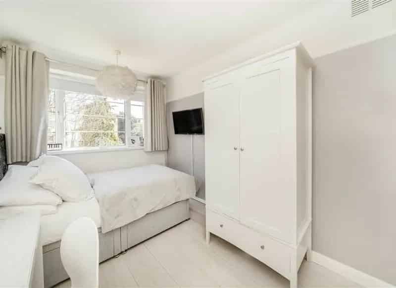 Two Double Bedroom Apartment Near Bushy Park