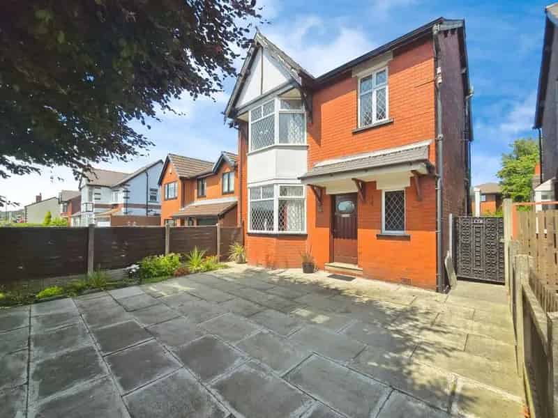 3 Bedroom Detached House for Sale Orrell Greater Manchester
