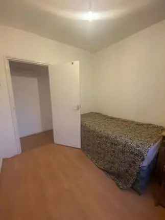 Flat to rent in Retreat Place, London E9