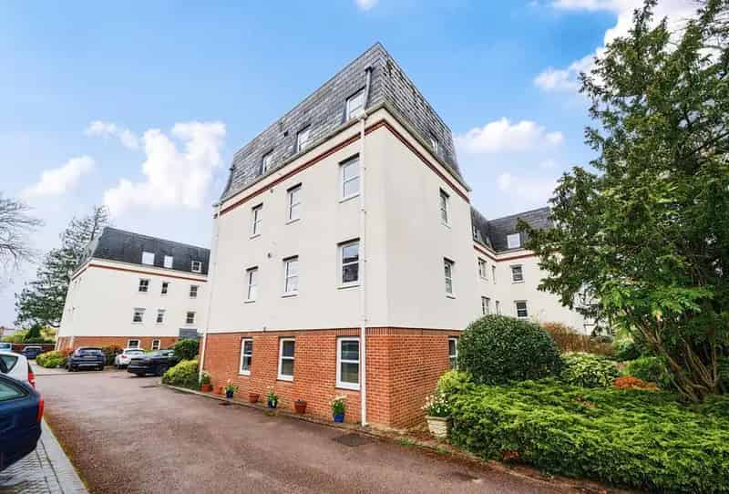 2 Bedroom Apartment For Sale