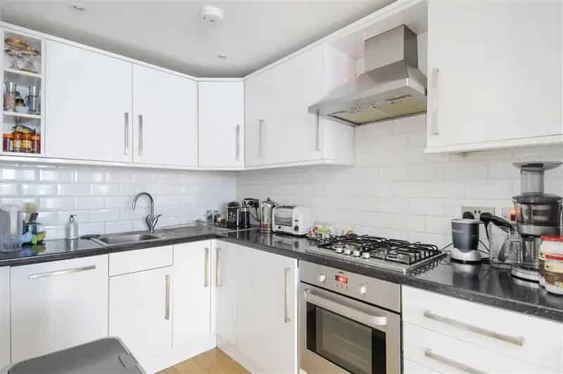 Flat For Rent , Clapham, England