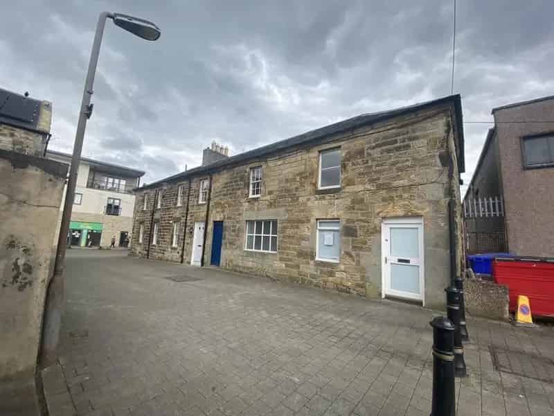 Stone Building Office Premises - Ideal for Various Commercial Uses