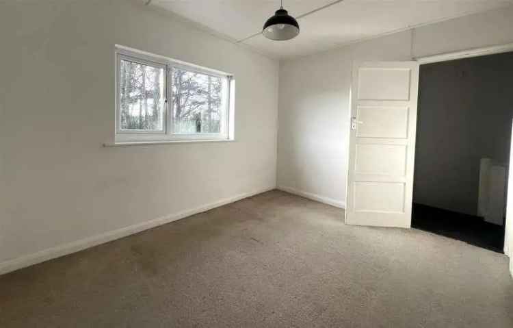 3 Bed Terraced House For Sale Near Primary School