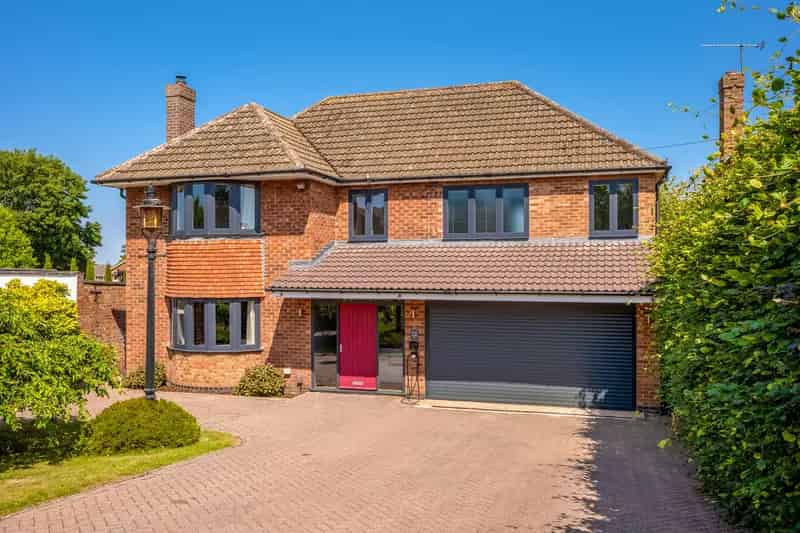 5 Bedroom Detached House for Sale Golf Lane Whitnash Leamington Spa