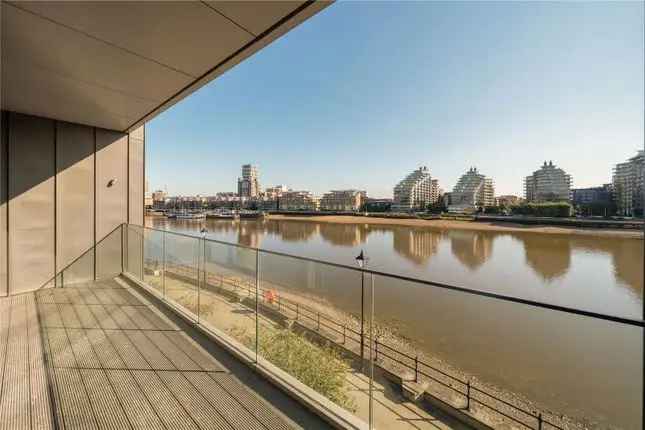 Maisonette for sale in Central Avenue, London SW6