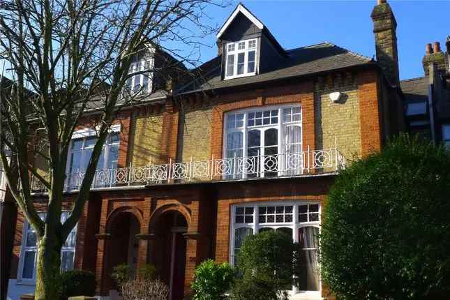 5 Bedroom Family Home for Sale in London N16