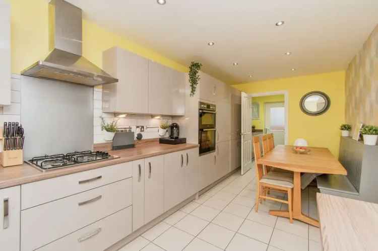 4 Bedroom Detached House For Sale Castleford West Yorkshire