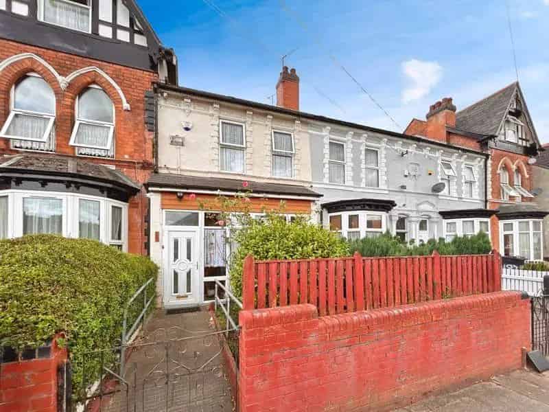 3 Bedroom Terraced House for Sale No Upward Chain