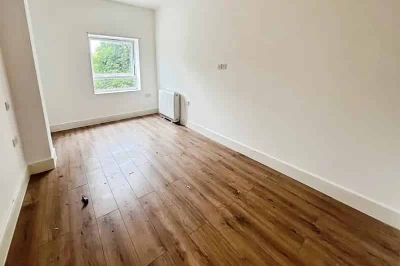 Modern One Bedroom Apartment Halstead Town Centre