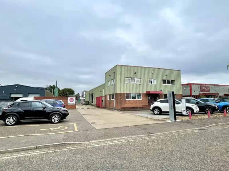 Modern Detached Workshop Unit Bury St Edmunds